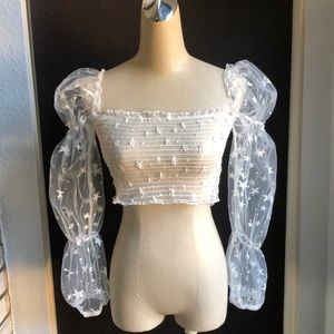 Mesh clear stars crop top.